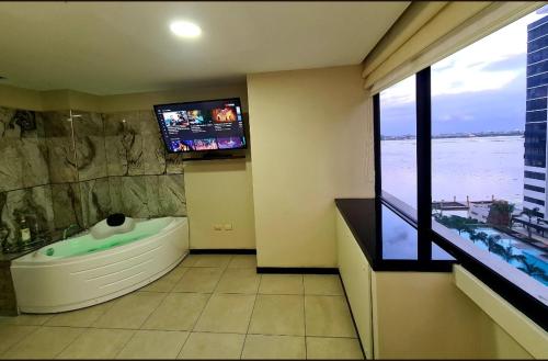 One-Bedroom Apartment image 1