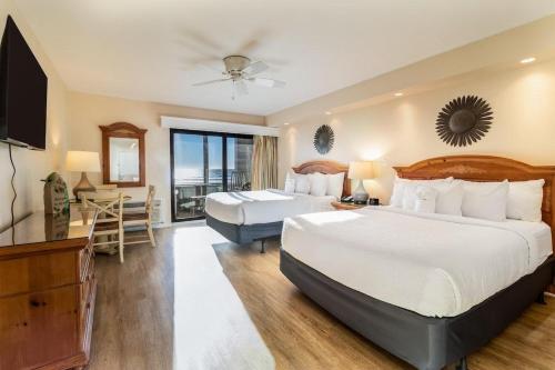 Escape and Enjoy 1st Floor Oceanfront Dune Room in Pawleys Island, USA