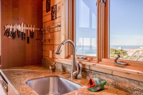 Cammanns Beach Retreat - image 2
