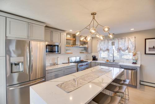 Pet-Friendly Narragansett Home with Deck and Gas Grill in Narragansett, USA