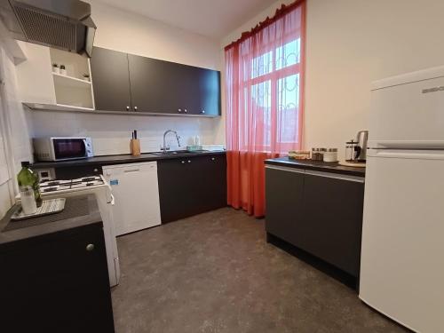 Ideally located City Center 2 bedrooms Spacious Apartment, Riga (Foto 6)