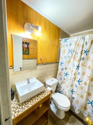 Baño, Cabaña pucon centro, con tinaja (Cabana pucon centro, con tinaja) in Candelaria