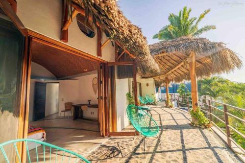 Casa Guadalupe, Oceanview Tranquility, Heated Pool in Aticama, Mexico