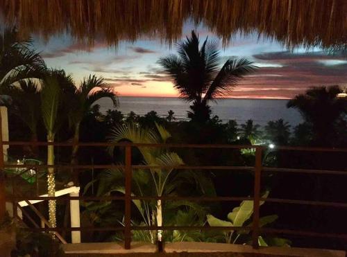 Casa Guadalupe, Oceanview Tranquility, Heated Pool in Aticama, Mexico