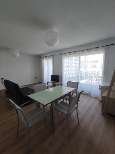 Grand Logement à 15 min de la mer - Location saisonnière - Perpignan