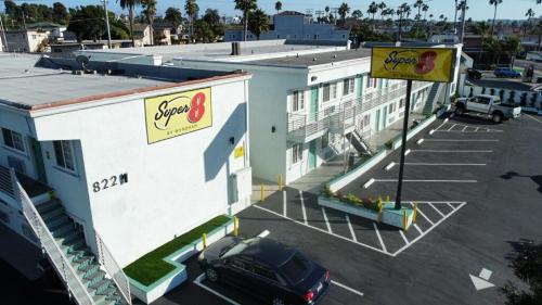 Super 8 by Wyndham Oceanside Downtown