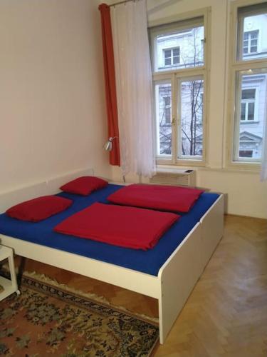 Authentic, traditional airbnb in central Prague !