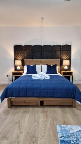 Studio Bleu, Birmingham
