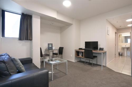 Quality Suites Central Square in Palmerston North