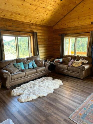 McDonald Cabin #5 next to YNP in Corwin Springs (MT)