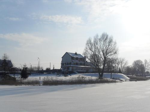 Karczma Stary Młyn - image 13