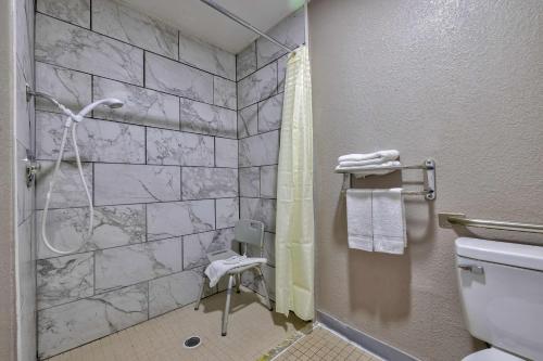 Studio 6 Little Rock AR South