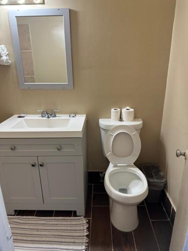 Economy inn in Bay City, USA