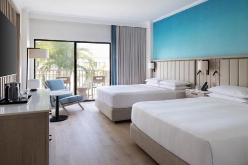 2 double beds