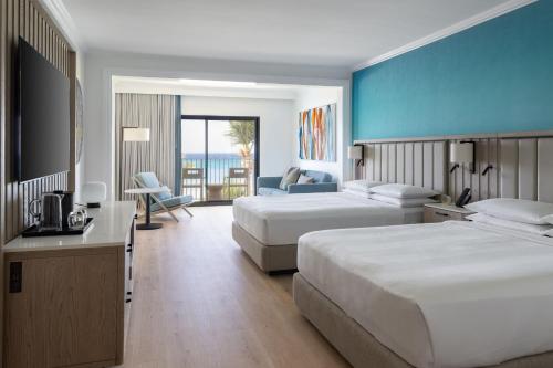 2 double beds
