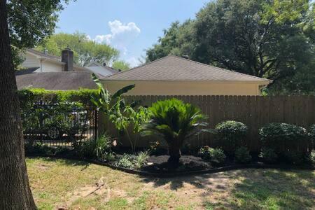 2 room luxury suite near airport & The Woodlands in Houston, USA