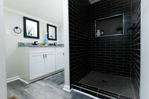 Friends Haven: Truist Park 8mins