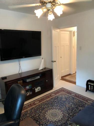 2 room luxury suite near airport & The Woodlands in Houston, USA