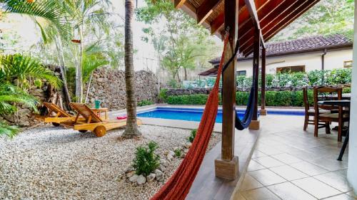 Peldbaseins, Casa tropical - Fabulous tropical house in Villareal