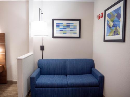Holiday Inn Express Hotel & Suites Greenville Airport an IHG Hotel - image 12