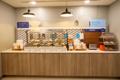 Holiday Inn Express & Suites Sioux City-South an IHG Hotel - image 14