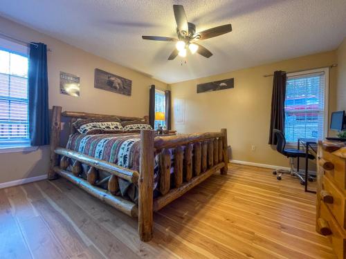 Heavenly View - Bear Themed Cabin, HotTub, Dog-Friendly, Near Gatlinburg