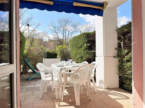 Appartement Le Lavandou, 2 pièces, 6 personnes - FR-1-251-530 - Location saisonnière - Le Lavandou