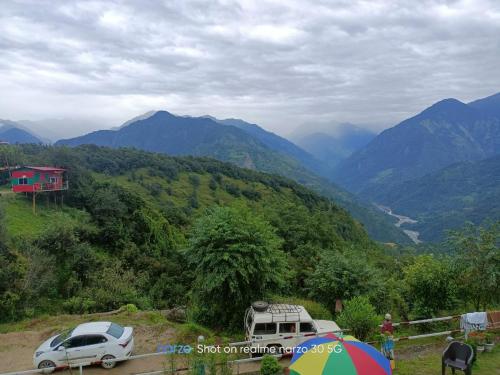 Chaukhamba View Resort