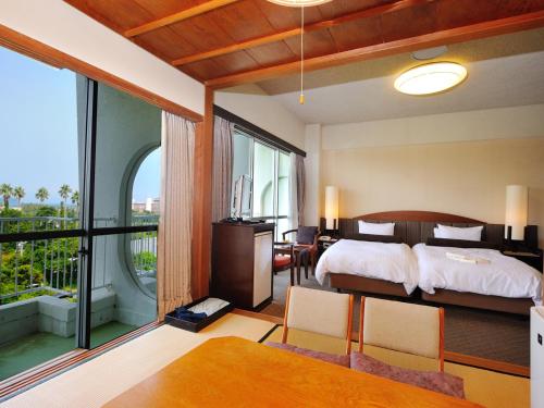 room detail thumbnail 1