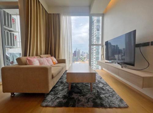 2 Bedroom Luxury Apartment 3 min walk from BTS Ekkamai, Bangkok (fotografie 4)