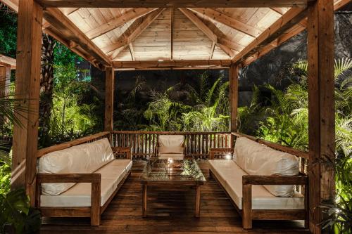 tuin, Vintclub Resort in Lucknow