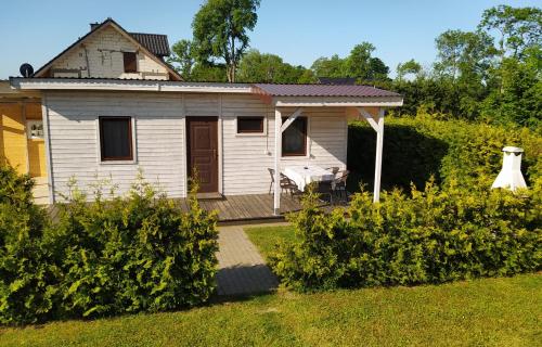 2 bedrooms, 5 beds