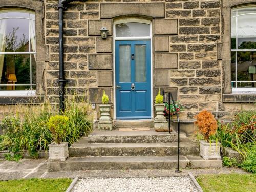 4 Bed in Darley Dale 79020