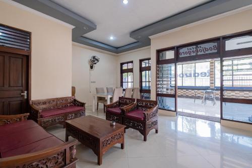 Faciliteter, RedDoorz near Bojonegoro Train Station in Bojonegoro City