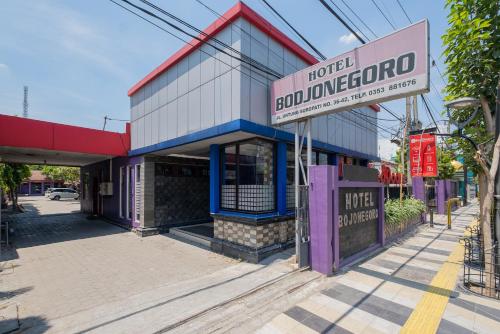 Udvendig, RedDoorz near Bojonegoro Train Station in Bojonegoro City