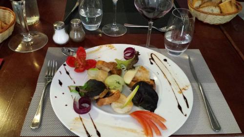 Food and beverages, Friendly Auberge in Colomiers