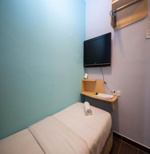 JQ Station Eight Inn