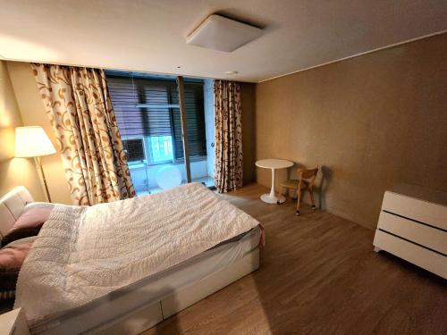 Near the Swiss Grand Hotel 110㎡ 3bedrooms APT