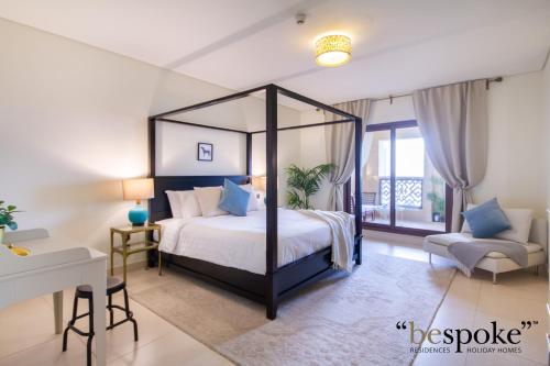 Bespoke Holiday Homes - Palm Jumeirah -2 Bedroom Sea View with Beach Access, Balqis, Dubai (photo 2)