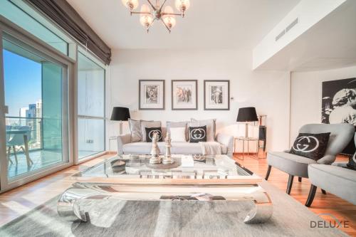 Contemporary 1BR at Marina Terrace Tower Dubai Marina by Deluxe Holiday Homes, Dubai
