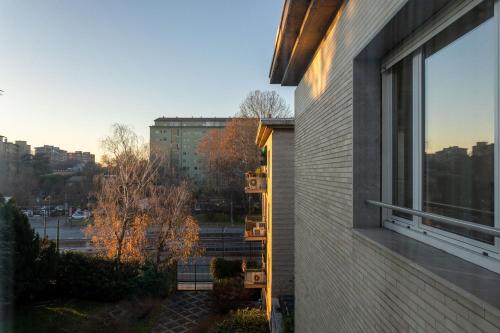 Serra 2br Apartment With Terrace by Halldis, Mediolan (zdjęcie 7)