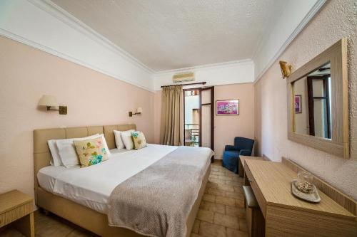Malia Mare Hotel - image 3