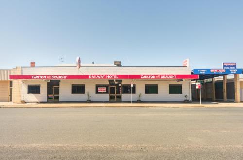 . Railway Hotel Deniliquin