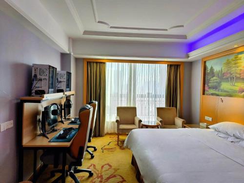 room detail thumbnail 0