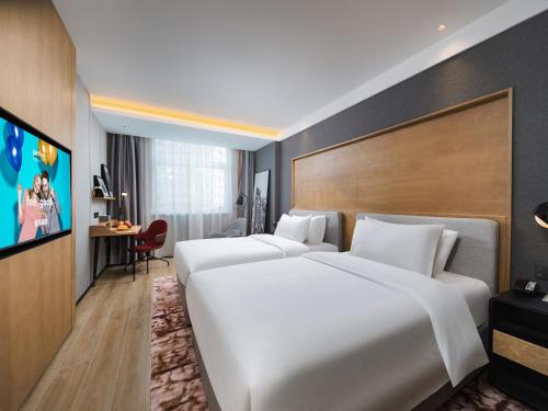 Deluxe Twin Room room in Park Inn by Radisson Tianjin Five Old Street Nanjing Road