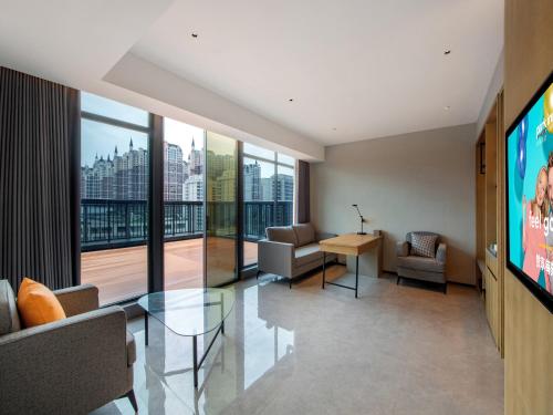 Suite with View image 3