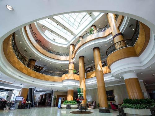 Lobby, Park Inn by Radisson Shanghai Downtown in Shanghai