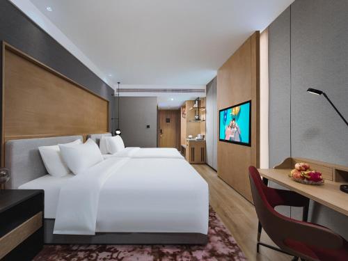 Deluxe Twin Room image 1