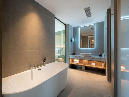 Double Room with View image 1