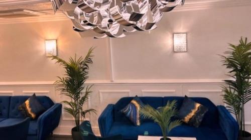 The Hillcrest Hotel - image 7